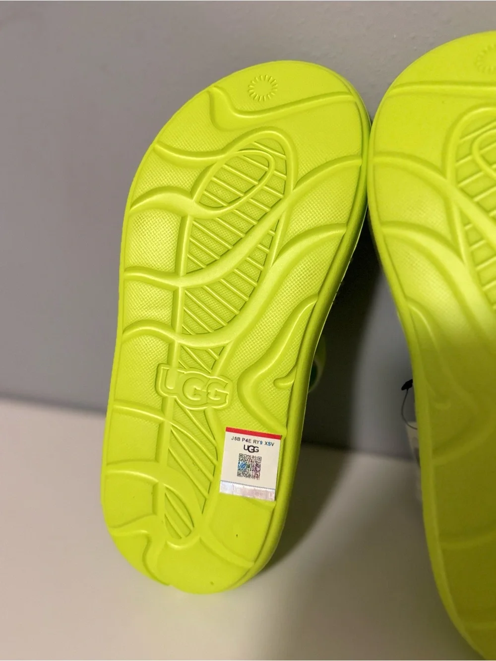 UGG Kids Sport Yeah Sandals KLM Key Lime